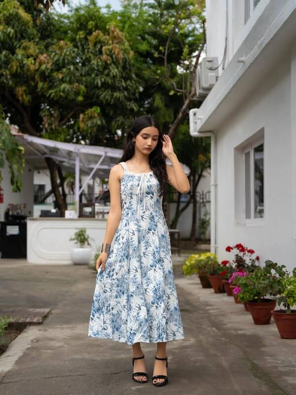  Blue Floral Midi Dress