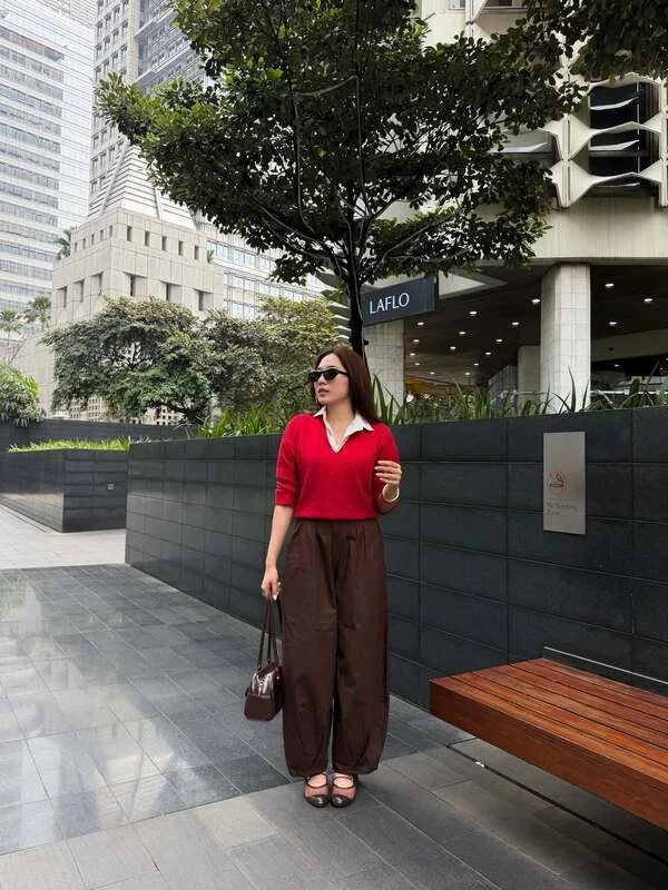 Red Polo Sweater And Balloon Trousers