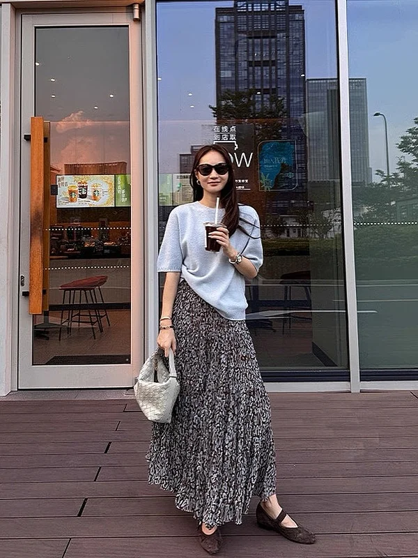 Printed Pleated Maxi Skirt