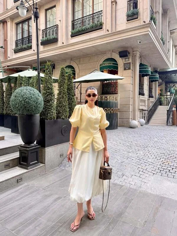 Yellow Puff-Sleeve Blouse