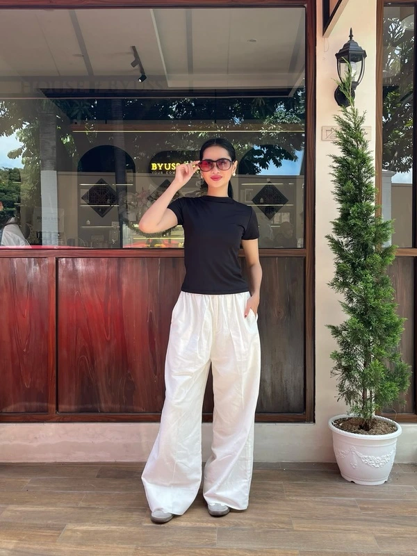 Wide-Leg Trousers and a Fitted Tee