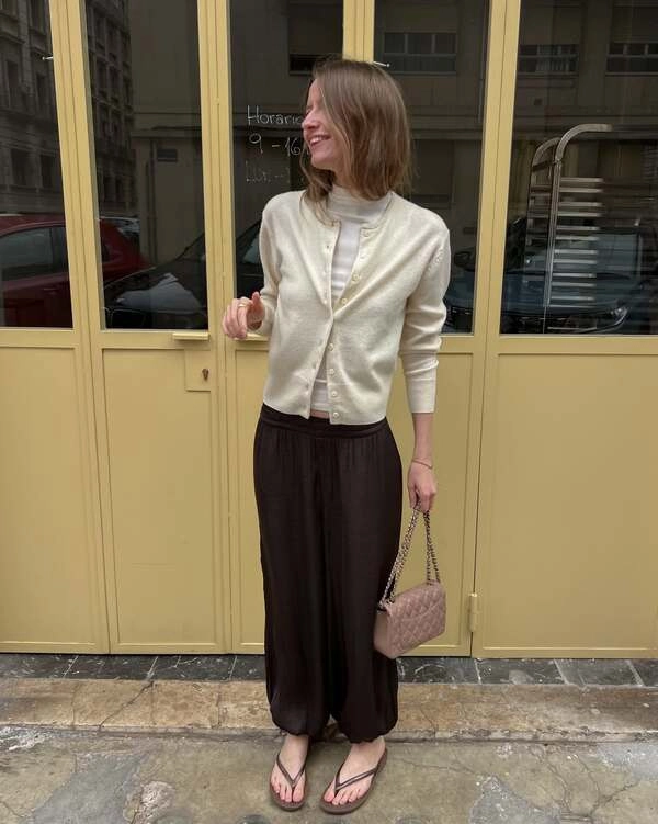 Cream Cardigan Outfit