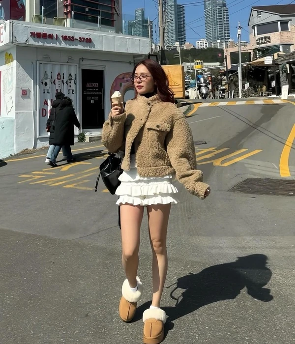 Teddy Jacket Look
