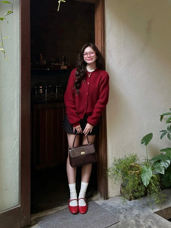 Red Cardigan Outfit