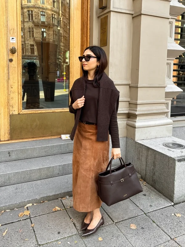 Brown Midi Skirt Outfit