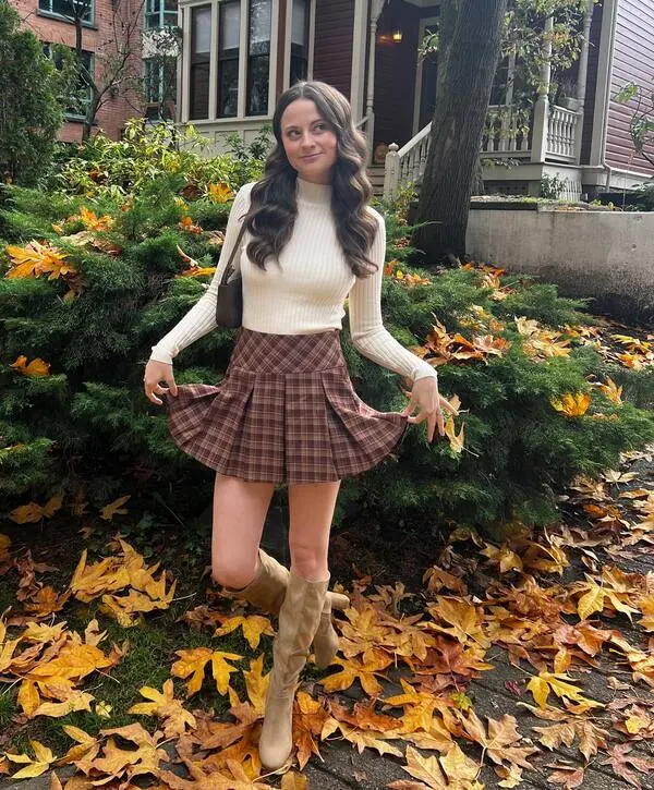 Plaid Mini Skirt Look