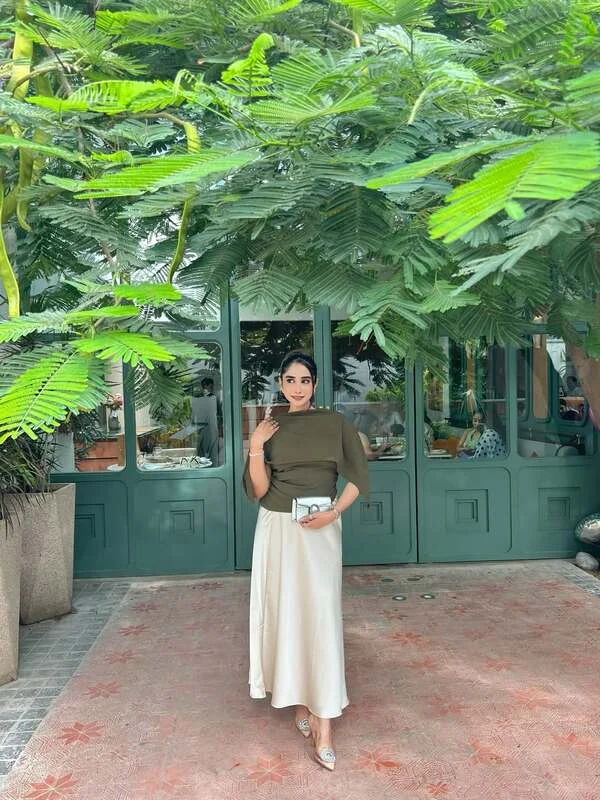 Olive Top Outfit