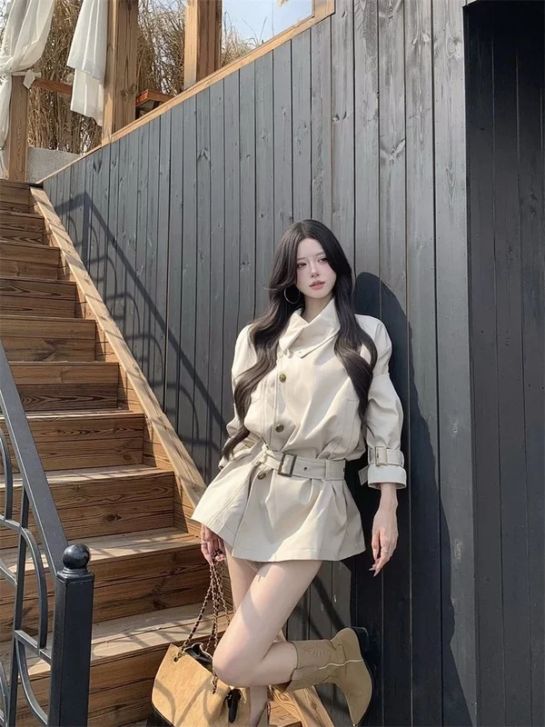 Cream Belted Jacket Outfit