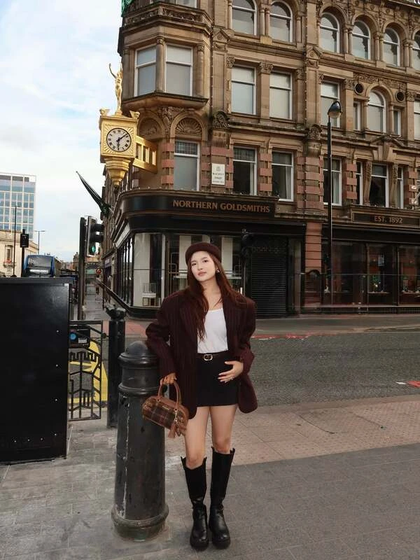 Burgundy Blazer Outfit
