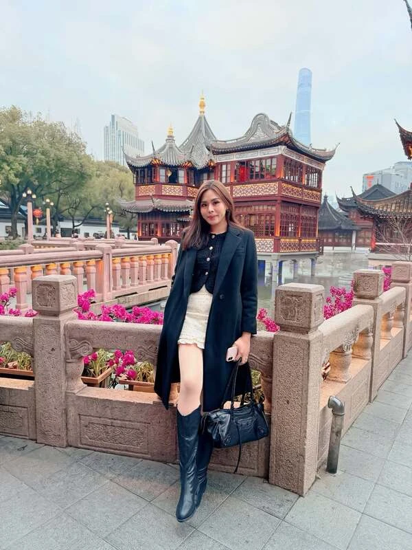 Black Long Coat Outfit