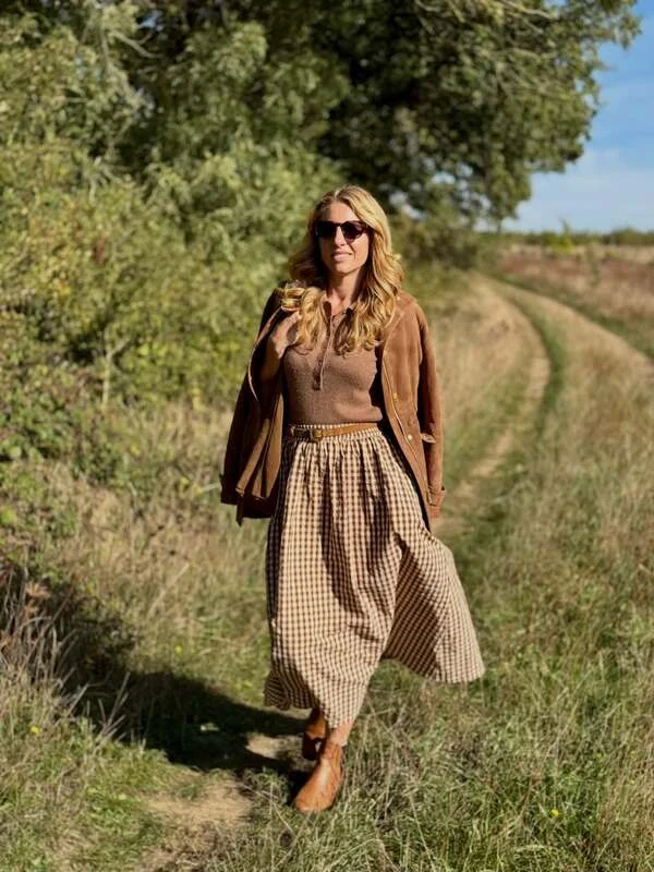 Brown Gingham Skirt Outfit